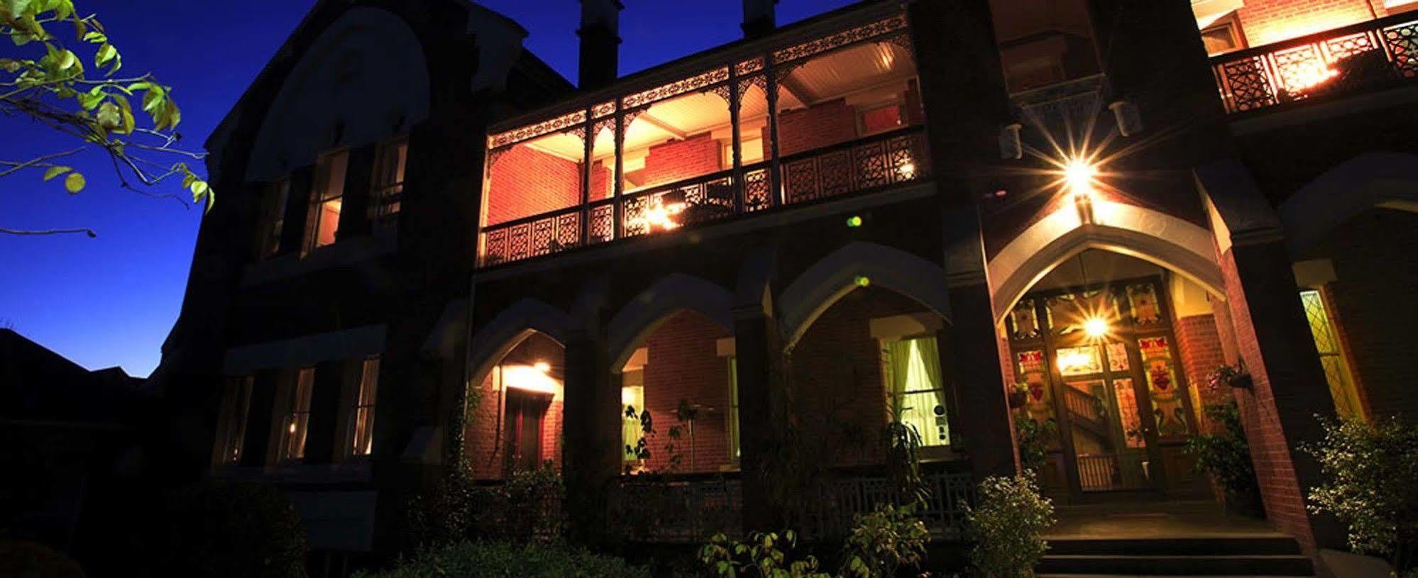 The Old Priory Hotel Beechworth Exterior photo